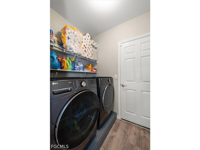 Welcome to this beautifully maintained, better than new - photo 17
