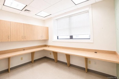 Exceptional opportunity to own or lease a prime commercial - photo 18