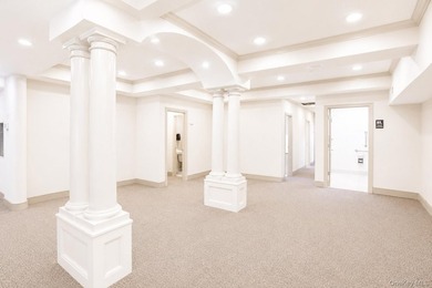 Exceptional opportunity to own or lease a prime commercial - photo 20