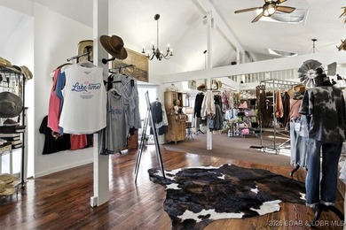 Discover the potential of this exceptional commercial property - photo 24