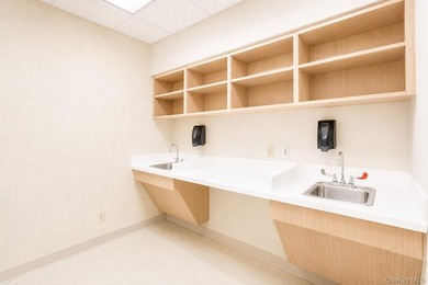 Exceptional opportunity to own or lease a prime commercial - photo 24
