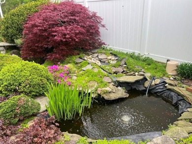 Welcome to this meticulously maintained 3 Bedroom 1.5 bath home - photo 9