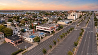 Exceptional opportunity to own or lease a prime commercial - photo 39