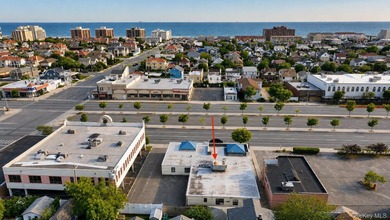 Exceptional opportunity to own or lease a prime commercial - photo 41