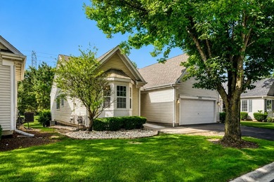 (private lake, pond, creek) Home For Sale in Plainfield Illinois