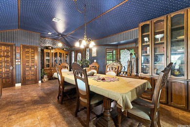 An extraordinary waterfront estate where timeless craftsmanship - photo 15