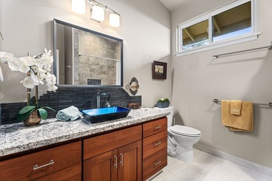 Perched at a comfortable elevation overlooking panoramic ocean - photo 18