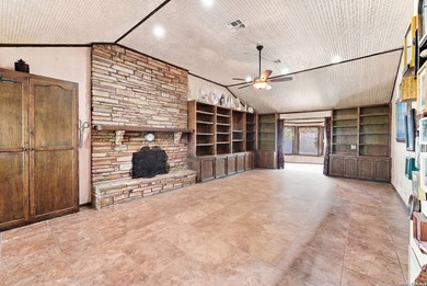 An extraordinary waterfront estate where timeless craftsmanship - photo 26
