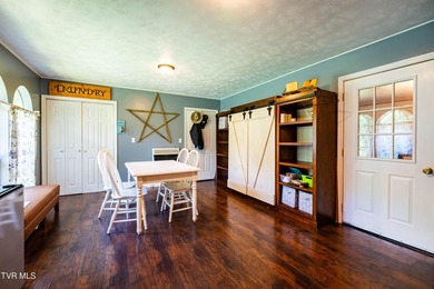 **BRICK HOME ON 10+ ACRES MINUTES FROM PUBLIC LAKE ACCESS** This - photo 8
