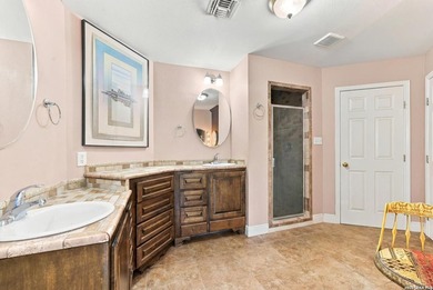 An extraordinary waterfront estate where timeless craftsmanship - photo 32