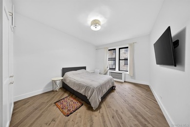 Beautiful 3-bedroom pre-war condominium available on historic - photo 13