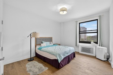 Beautiful 3-bedroom pre-war condominium available on historic - photo 14