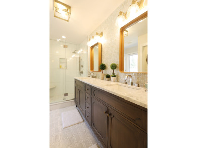Custom Contempary Cedar Lakefront Home - photo 12