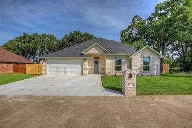 Lake Home For Sale in Quinlan, Texas