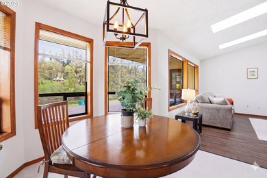 What an incredible river front property - ASTOUNDING views and - photo 8