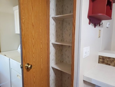 THIS HOME IS ON LEASED LAND WITH A MONTHLY LOT RENT OF $632 AND - photo 14