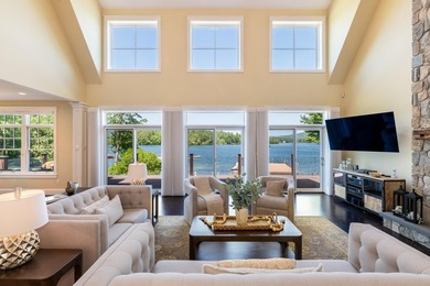 Exceptional Lake Winnipesaukee living awaits on this rare level - photo 9