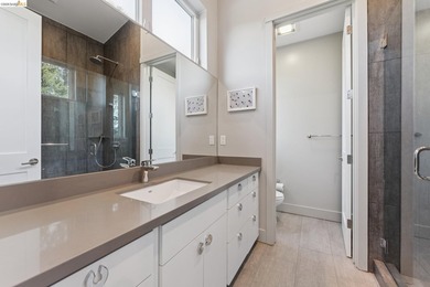 Contractor Special/ Fixer! Incredible Opportunity in the - photo 47