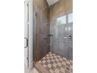 Contractor Special/ Fixer! Incredible Opportunity in the - photo 50