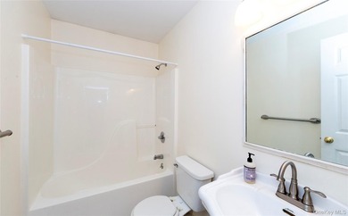 Versatility, comfort, and an exceptional lifestyle come together - photo 17