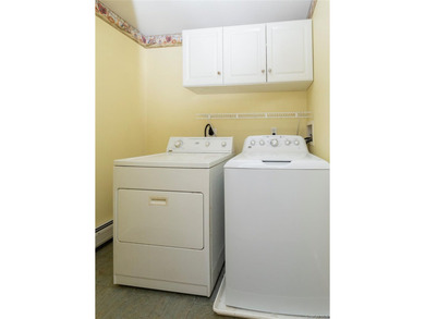 Versatility, comfort, and an exceptional lifestyle come together - photo 21