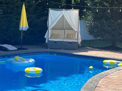 Surprisingly Spacious and Expanded Ranch in Sayville - Updated - photo 30