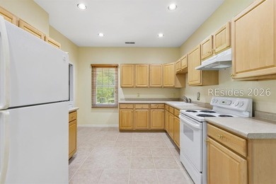 Tucked behind wrought iron gates on over four private, fenced - photo 41