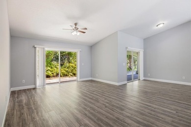 Stylishly renovated & move-in ready, this 3/2/2 CBS home is - photo 7