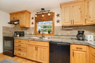 Phenomenal lake property with 180 degrees of water frontage and - photo 8