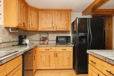 Phenomenal lake property with 180 degrees of water frontage and - photo 9