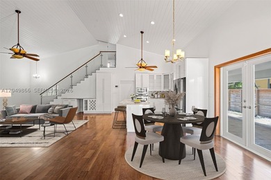 Ideally located in desirable East Hollywood, just minutes from - photo 11