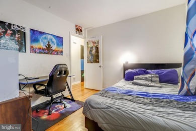 This charming split foyer home features an open floor plan with - photo 11