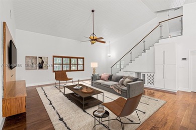 Ideally located in desirable East Hollywood, just minutes from - photo 13