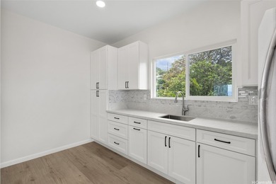 BRAND NEW HOME - RARE OPPORTUNITY in Highly Desirable St. Louis - photo 15