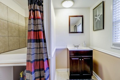 This charming split foyer home features an open floor plan with - photo 17