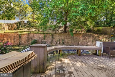 This charming split foyer home features an open floor plan with - photo 21