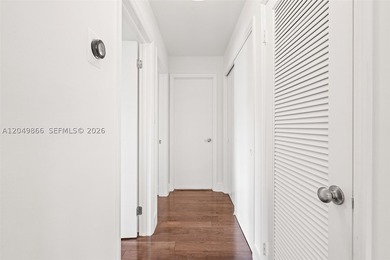 Ideally located in desirable East Hollywood, just minutes from - photo 24