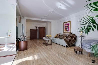 First May 10 Sunday Open House 2:30 -4PM Sunny, serene and - photo 2