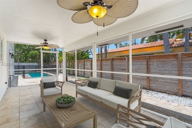 Ideally located in desirable East Hollywood, just minutes from - photo 45