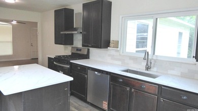 This affordable starter home in the highly regarded NEISD boasts - photo 10