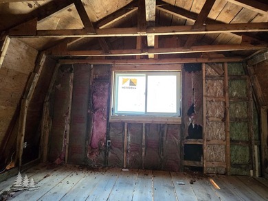 Great potential in a desirable location close to downtown - photo 11