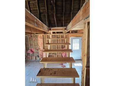 Great potential in a desirable location close to downtown - photo 14