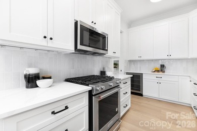 This is an absolutely stunning 6000 sq. ft. new construction - photo 17