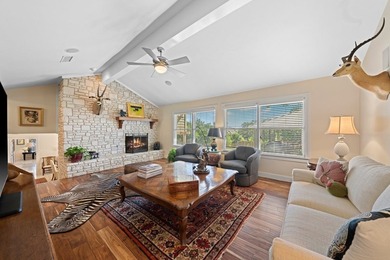 Beautifully updated custom home in desirable Riverhill offering - photo 8