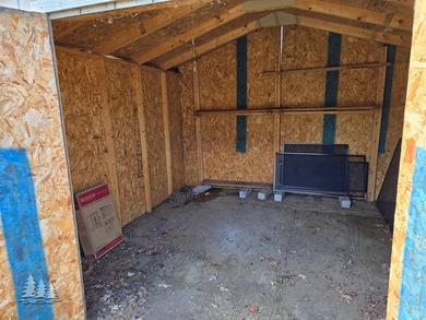 Great potential in a desirable location close to downtown - photo 24