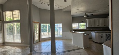 This 3 story, 4152sf, 4bed, 4bath home sits on 3 lots totaling 3 - photo 6