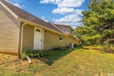 Discover your own private retreat on 10 serene acres with mature - photo 27