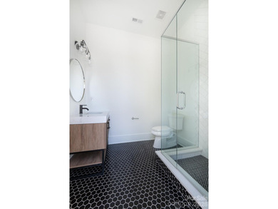 This is an absolutely stunning 6000 sq. ft. new construction - photo 40