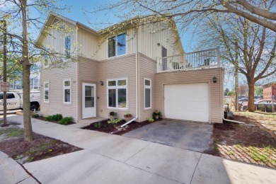 Lake Townhome/Townhouse For Sale in Madison, Wisconsin
