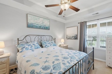 Top-floor 2 bed, 2 bath condo with stunning views overlooking - photo 13